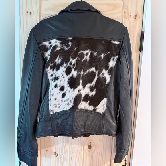 STS Ranchwear Black Leather Jacket with Black and White Cowhide Panels - Picture 2 of 2